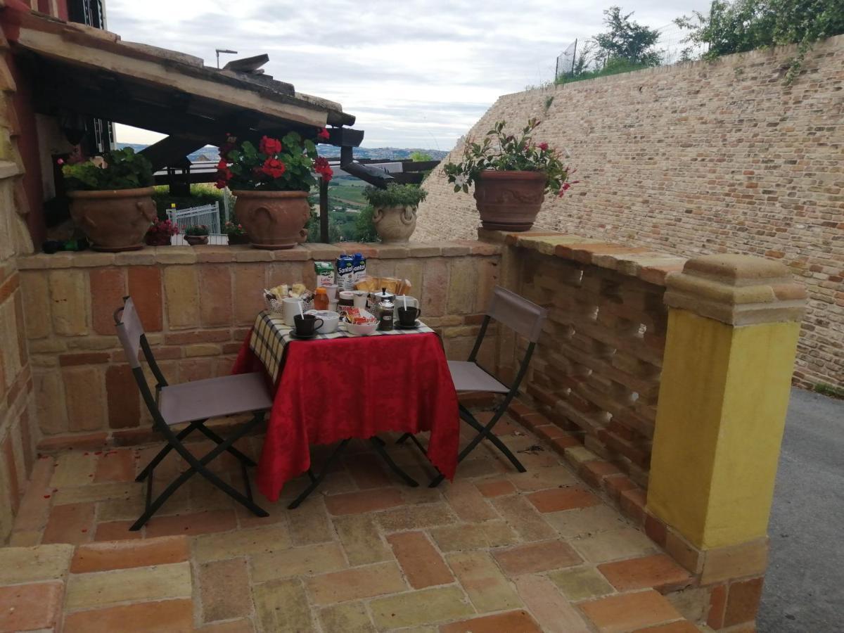 La Casetta Del Muratore Recanati Buitenkant foto